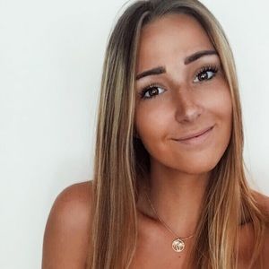 Meet your Posher, Leah